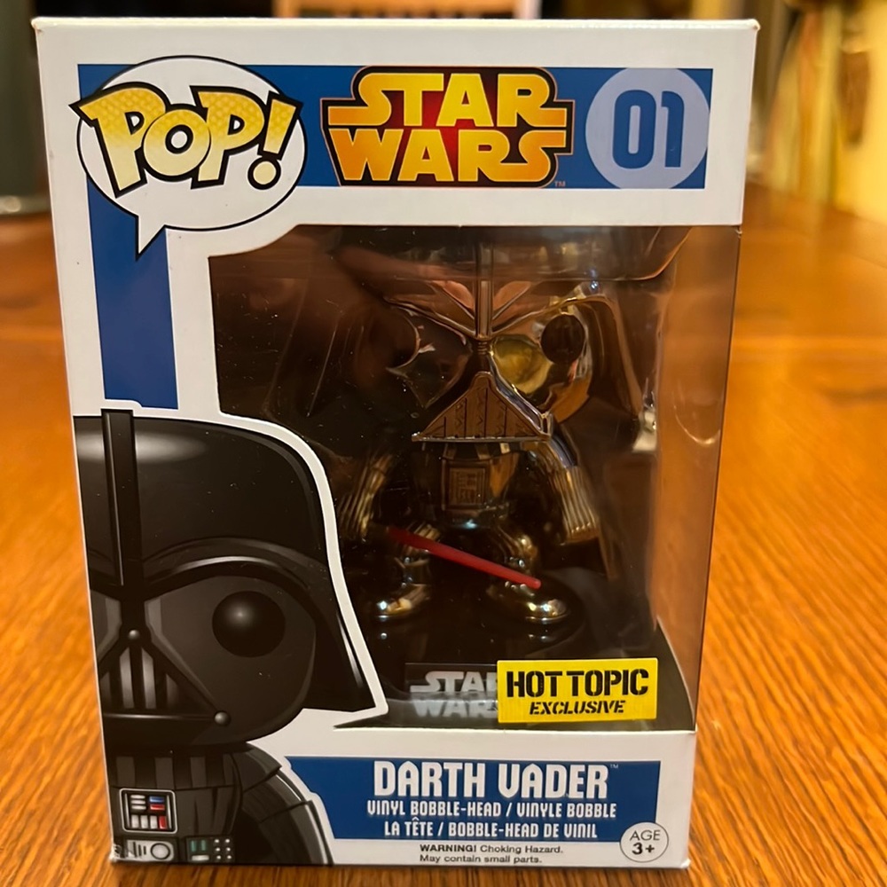 Star Wars Darth Vader Funko pop hot topic exclusive #1